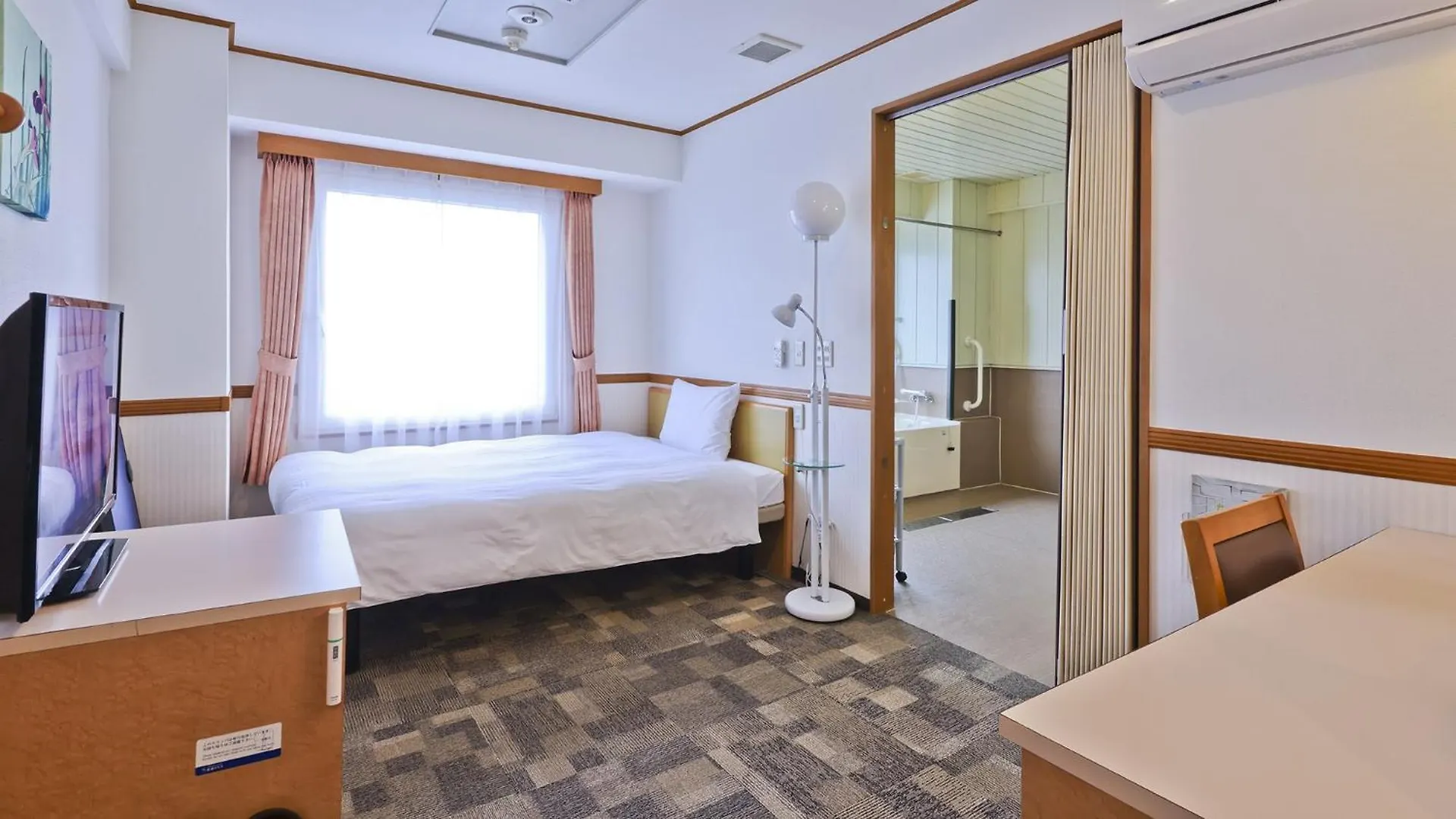 Toyoko Inn Tokyo Kamata Higashi-Guchi Hotel