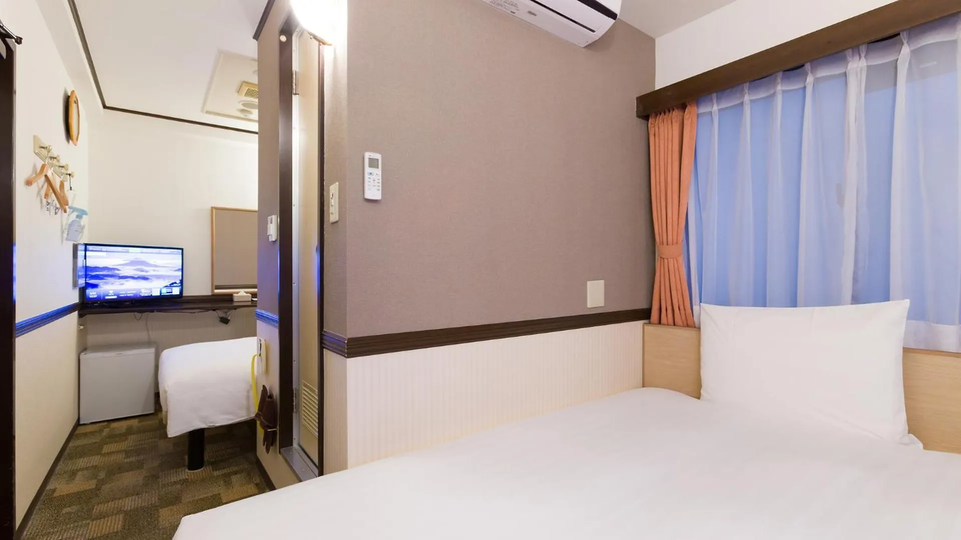 Toyoko Inn Tokyo Kamata Higashi-Guchi Hotel