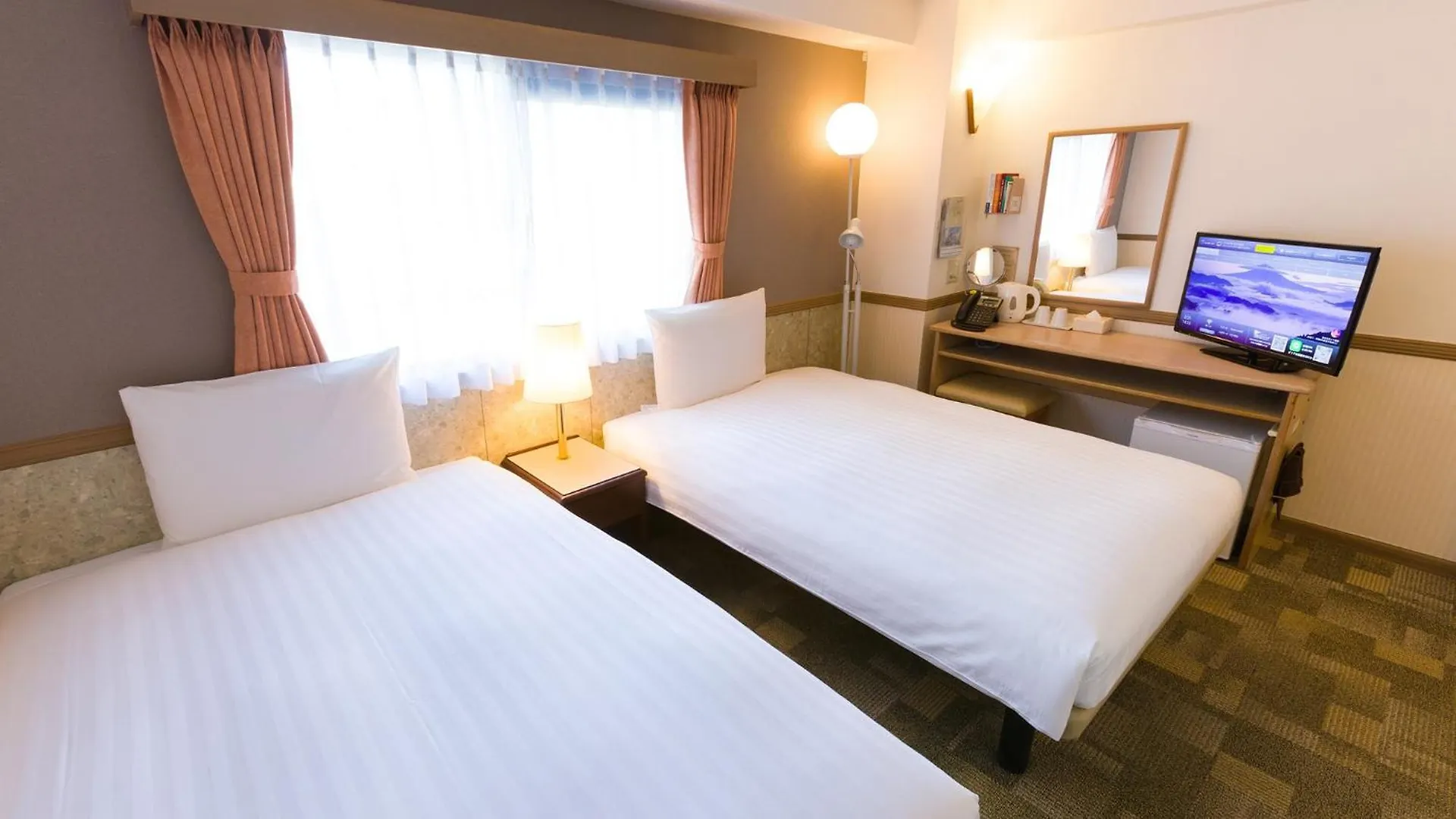 Toyoko Inn Tokyo Kamata Higashi-Guchi Hotel